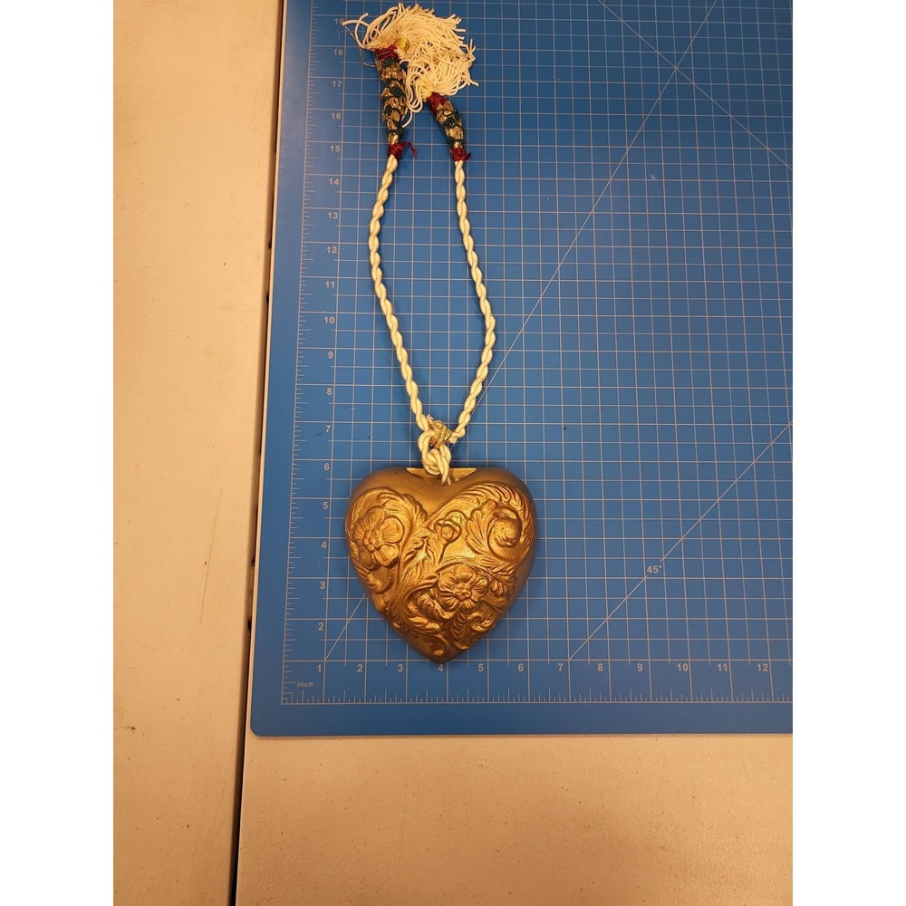 Gold Tone Heart Pendant Necklace‎ Floral Brass Charm Cord Tie Fashion Jewelry